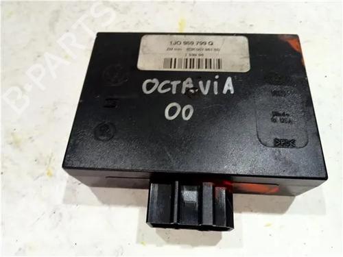 Dør styreenhet SKODA OCTAVIA I (1U2) 1.6 (102 hp) 23922134