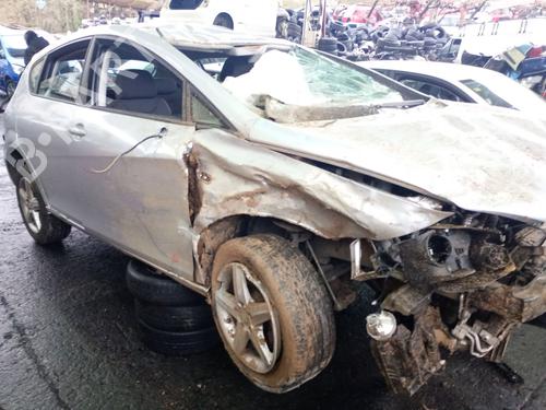 Right front window motor SEAT LEON (1P1) 1.6 TDI | BP31871319E20 