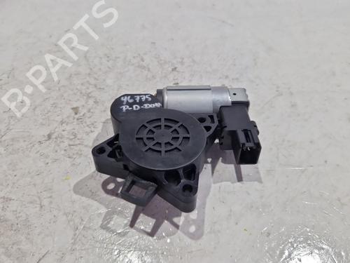 Vindusheismotor høyre bak Vindusheismotor høyre bak MAZDA 3 (BK) 1.6 DI Turbo (109 hp) 33618762 33618762