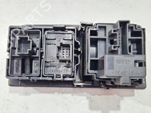 Headlight adjuster motor RENAULT MEGANE II Coupé-Cabriolet (EM0/1_) 1.9 dCi | BP29998716E19