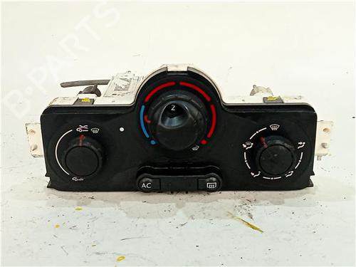 Used Climate control RENAULT MEGANE II Saloon (LM0/1_) 1.5 dCi (LM1E) (106 hp) 23932147