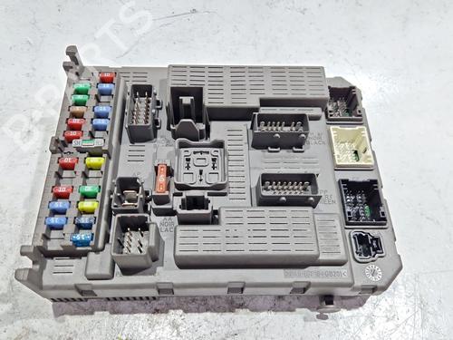 Used Fuse box PEUGEOT 807 (EB_) 2.0 HDi (120 hp) 30936333