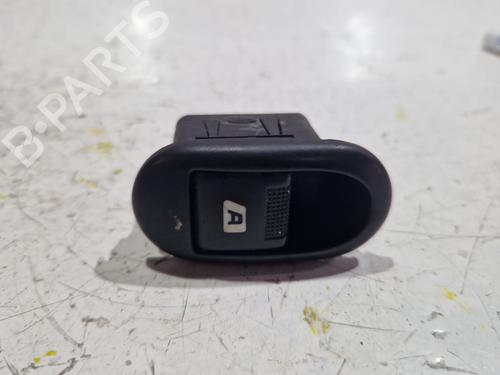 Comutador vidro frente esquerdo Comutador vidro frente esquerdo CITROËN C3 I (FC_, FN_) 1.4 HDi (68 hp) 35785548 35785548