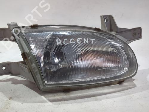 Used Right headlight HYUNDAI ACCENT I (X-3) 1.3 (75 hp) 27833353