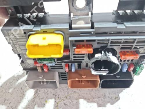 Fuse box PEUGEOT 308 I (4A_, 4C_) 1.6 HDi | BP29562133E1 