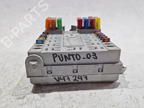Fuse box FIAT PUNTO (188_) 1.2 60 (188.030, .050, .130, .150, .230, .250) | BP30526273E1