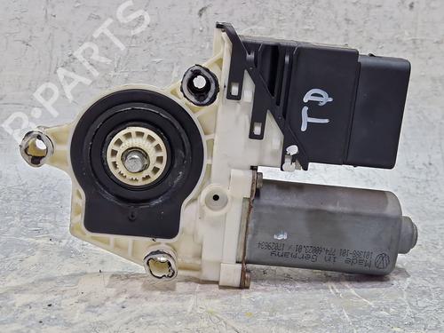 Right rear window motor VW GOLF IV (1J1) 1.4 16V | BP29876887E22
