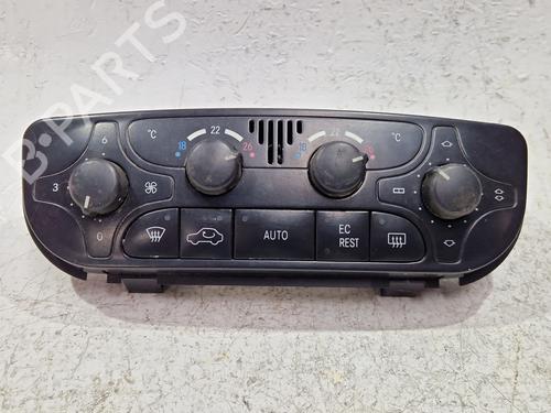 Used Climate control MERCEDES-BENZ CLK (C209) CLK 270 CDI (209.316) (170 hp) 30770187