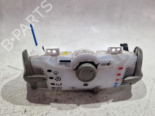 climate-control-toyota-aygo-_b1_-2005-2006-2007-2008-2009-2010-2011-2012-2013-2014-36531603 main image