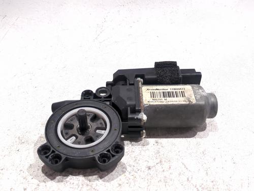 Used Right front window motor RENAULT MEGANE II (BM0/1_, CM0/1_) 1.5 dCi (BM0F, BM0T, BM2B, CM0F, CM0T) (82 hp) 31800870