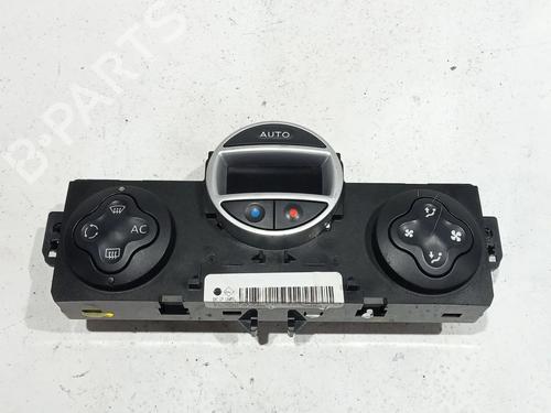 Used Climate control RENAULT CLIO III (BR0/1, CR0/1) 1.5 dCi (75 hp) 29219701