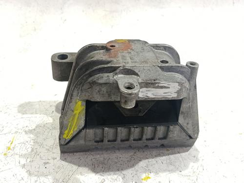 Used Engine mount Engine mount SEAT LEON (1P1) 1.9 TDI (105 hp) 40063060 40063060