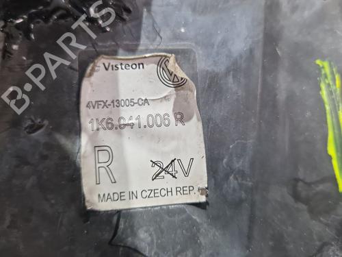 Right headlight VW GOLF V (1K1) 2.0 TDI | BP29877952C29