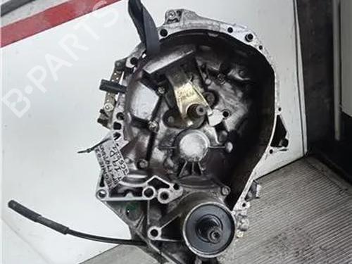 Used Gearbox MITSUBISHI CARISMA (DA_) 1.9 TD (DA4A) (90 hp) 23919537