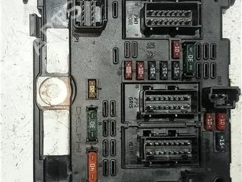 Used Fuse box PEUGEOT 807 (EB_) 2.0 HDi (120 hp) 23909089