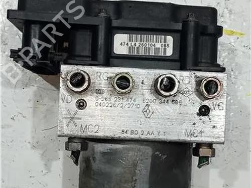 Módulo de ABS RENAULT GRAND SCÉNIC II (JM0/1_) 1.9 dCi (JM0G, JM12, JM1G, JM2C) (120 hp) 23914553