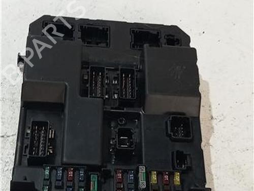 Used Fuse box Fuse box 24967503 24967503