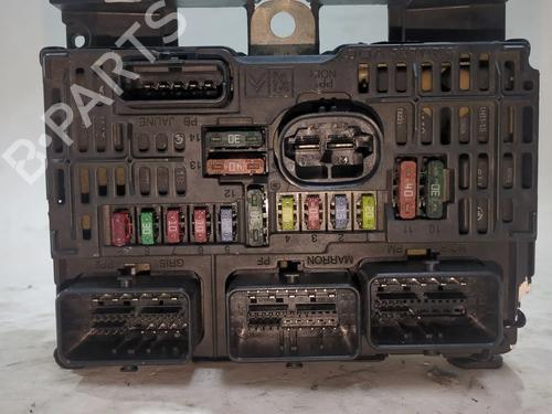 Used Fuse box PEUGEOT 407 (6D_) 2.0 HDi 135 (6DRHRH, 6DRHRE, 6DRHRG, 6DRHRJ) (136 hp) 27867178
