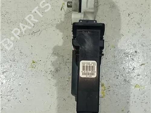 Rudehejsemotor forskærm højre VW GOLF IV (1J1) 1.4 16V (75 hp) 23923910