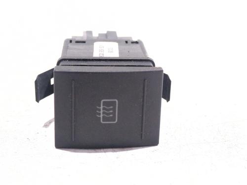 switch-vw-polo-iv-9n_-9a_-2001-2002-2003-2004-2005-2006-2007-2008-2009-2010-2011-2012-2013-2014-32163545 main image