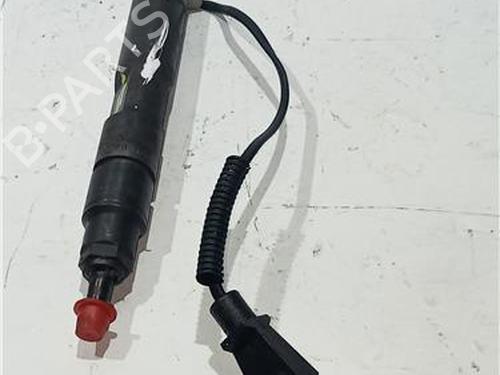 Used Injector SEAT LEON (1P1) 2.0 TDI 16V (140 hp) 23913491