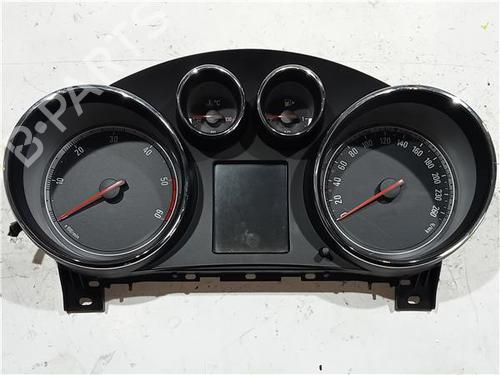 Used Instrument cluster OPEL INSIGNIA A Saloon (G09) 2.0 CDTI 4x4 (69) (160 hp) 23921777