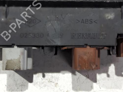 Left front window switch RENAULT MEGANE I (BA0/1_) 1.9 dCi (BA05, BA1F) | BP24199017I27 