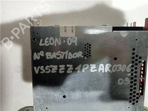 Radio SEAT LEON (1P1) 2.0 TDI 16V | BP23930831E6 