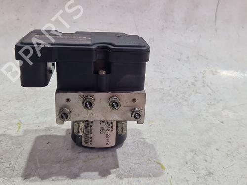 Used ABS pump ABS pump TOYOTA YARIS (_P9_) 1.33 VVT-i (NSP90_, NSP90R) (100 hp) 33320318 33320318