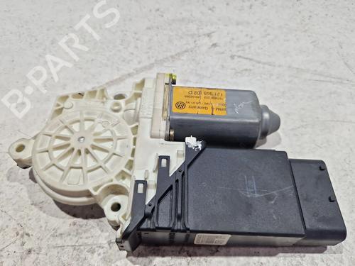 Right front window motor VW GOLF IV (1J1) 1.6 | BP29519056E20 