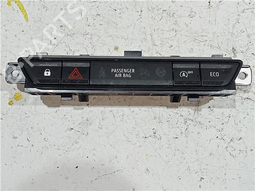 Used Warning switch DACIA SANDERO III 1.0 TCe 90 (91 hp) 23921779