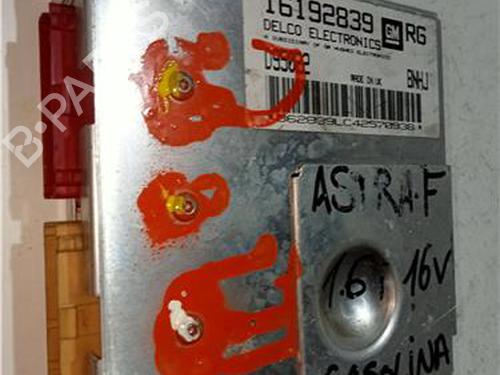 Used Electronic module OPEL ASTRA F Saloon (T92) 2.0 i (F19, M19) (115 hp) 23907826
