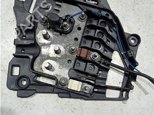 Used Fuse box Fuse box 24968369 24968369