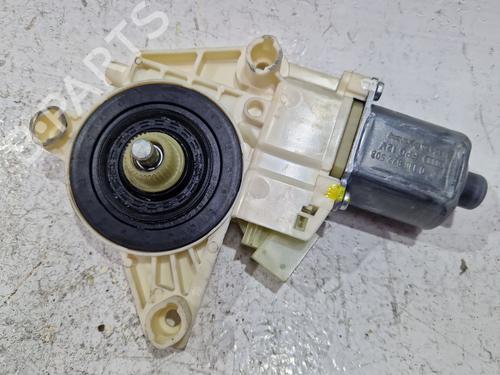 Fensterhebermotor vorne links MERCEDES-BENZ C-CLASS (W204) C 200 CDI (204.001) | BP30697978E21