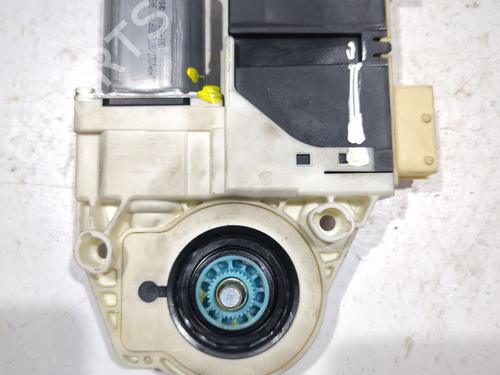 Used Right front window motor CITROËN C5 I (DC_) 2.2 HDi (DC4HXB, DC4HXE) (133 hp) 24968149