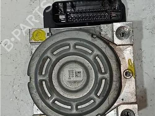 Used ABS pump DACIA DOKKER MPV (KE_) 1.5 dCi (KEAJ, KEAH) (90 hp) 23914155