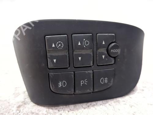 Used Headlight switch Headlight switch FIAT STILO (192_) 1.9 JTD (192_XF1A) (80 hp) 40291896 40291896