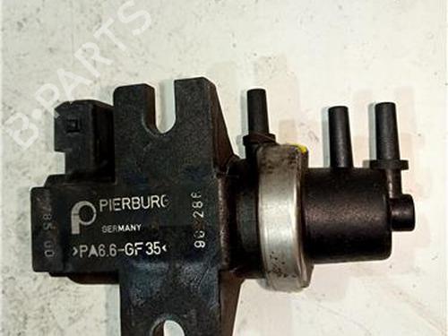 Used Electronic sensor BMW 5 (E39) 525 tds (143 hp) 23907062
