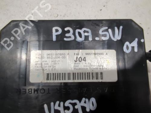 Fuse box PEUGEOT 307 (3A/C) 2.0 HDi 110 | BP26542553E1 