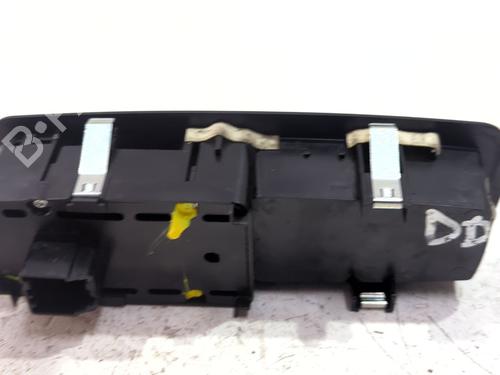 Right front window switch FIAT FREEMONT (345_) 2.0 JTD 4x4 | BP39048739I26 - Image 2