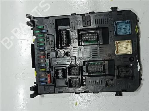 Boîte à Fusibles PEUGEOT 308 I (4A_, 4C_) 1.6 HDi (109 hp) 23914092