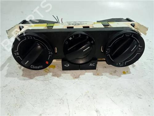 Commande Chauffage VW POLO IV (9N_, 9A_) 1.4 TDI (75 hp) 23930635