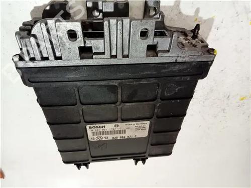 Used Electronic module VW GOLF III Variant (1H5) 2.0 (115 hp) 23918448