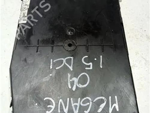 Fuse box RENAULT MEGANE II Saloon (LM0/1_) 1.5 dCi (LM1E) | BP23922395E1 - Image 2