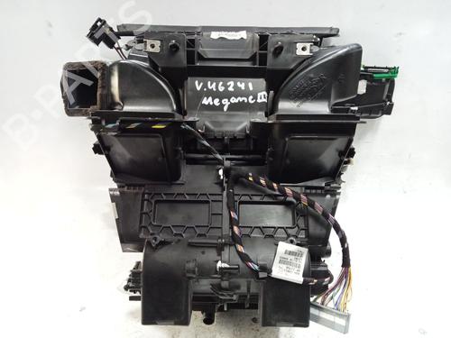 Commande Chauffage RENAULT MEGANE II Saloon (LM0/1_) 1.5 dCi (LM1E) (106 hp) 32010367