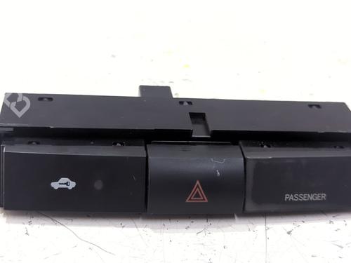 Used Warning switch Warning switch 38992479 38992479