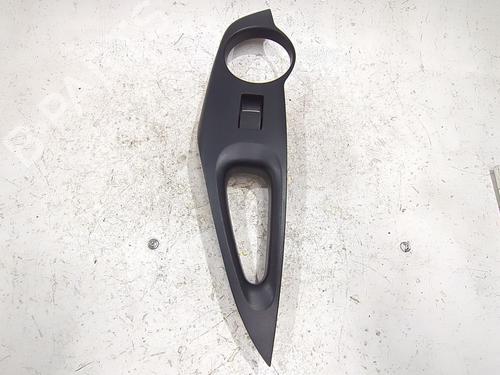 right-rear-window-switch-toyota-corolla-hatchback-_e21_-_ea1_-_eh1_-2018-32859546 main image