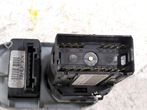 Forlygtekontakt SEAT IBIZA III (6L1) 1.8 T FR | BP29222758I24 