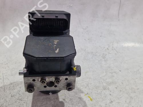 Used ABS pump ABS pump ALFA ROMEO 147 (937_) 1.9 JTDM 16V (937.AXN1B, 937.BXN1B) (150 hp) 33302733 33302733