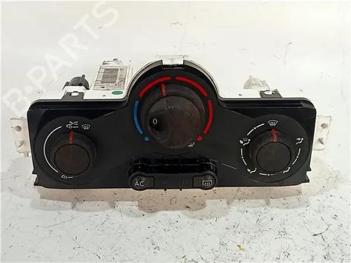 Commande Chauffage RENAULT MEGANE II Saloon (LM0/1_) 1.9 dCi (131 hp) 23932144